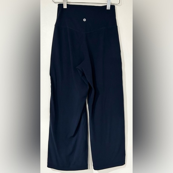 Lululemon Align Wide Leg Crop 23" in True Navy 4 - Picture 2 of 8